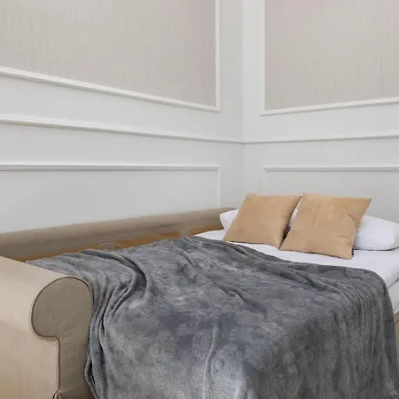 Elegancki Dla Czterech Osob Z Jedna Sypialnia W Warszawie By Renters 아파트