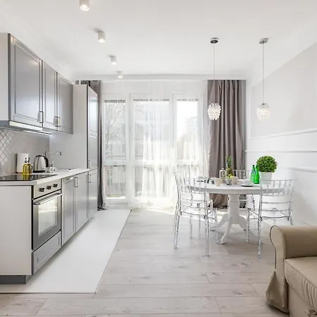 아파트 Elegancki Dla Czterech Osob Z Jedna Sypialnia W Warszawie By Renters *