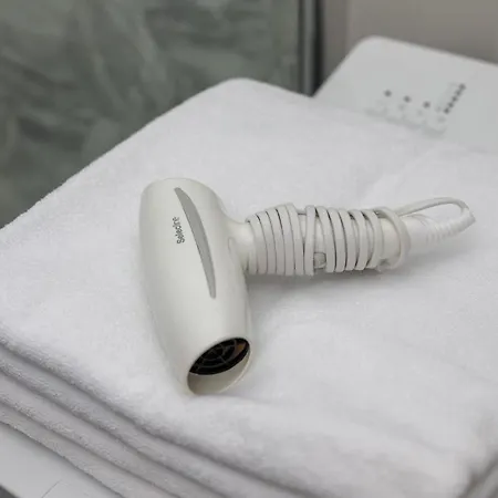 Elegancki Dla Czterech Osob Z Jedna Sypialnia W Warszawie By Renters 아파트 *